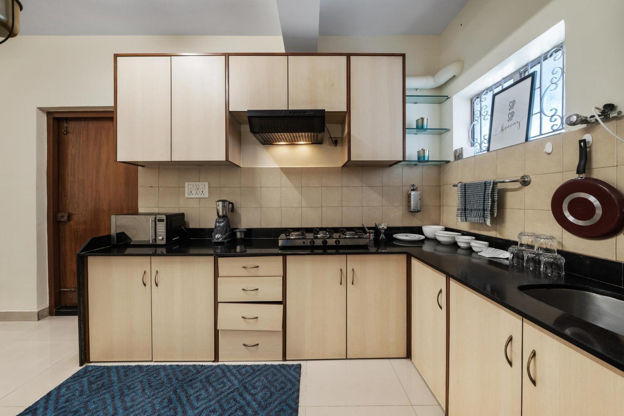 Вилла House Of 2 Tress Penthouse Бангалор Экстерьер фото